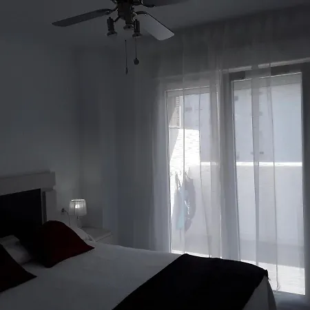 Luminoso Apartamento Turistico Beach *