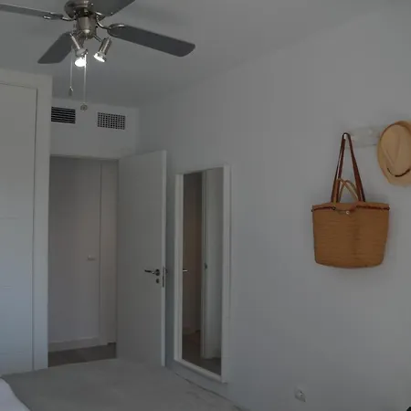 Luminoso Apartamento Turistico Beach Appartement *